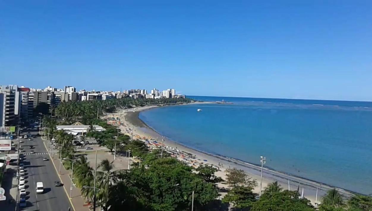 Na Beira Mar De Pajucara - Edificio Neo 2 - Apartamento Com 02 Quartos - Tem Varanda- Vista Lateral Do Mar - Avenida Doutor Antonio Gouveia 1081- Consumo Eletrico E Pago No Ckeck-Out 1Kwh E 1,35 Reias Maceio  Luaran gambar